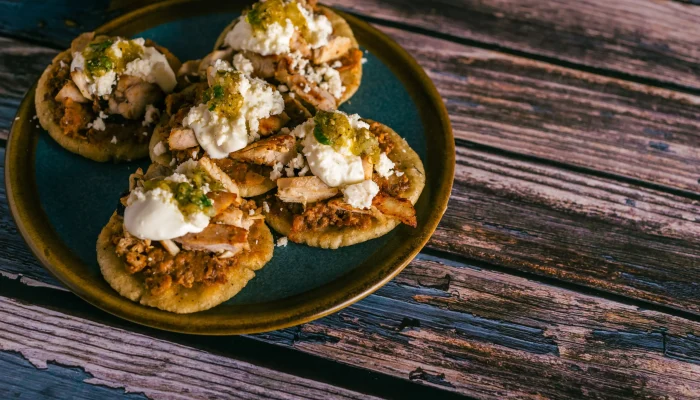 Chicken Sopes